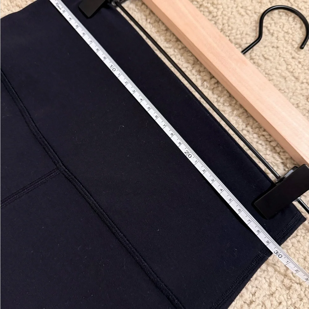 lululemon athletica Black High Waisted Leggings - Picture 4 of 11